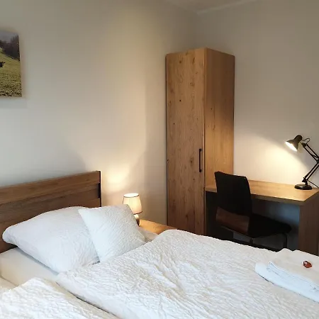 Am Aeppelsberg Volkesfeld