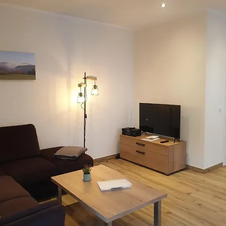 Am Aeppelsberg Apartment Volkesfeld